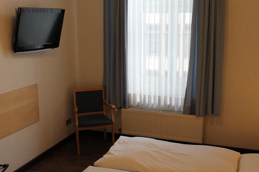 Weidenhof Отель