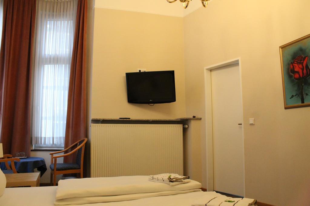 Отель Weidenhof 3*